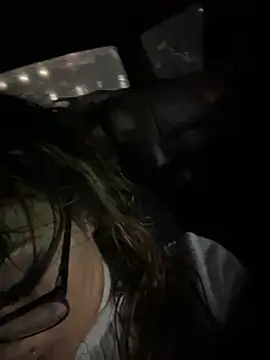 XXX chat uživo modela sexxxylex