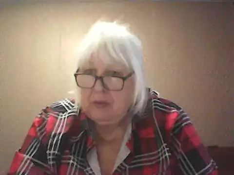 Alexia64231 Show in webcam