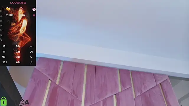 XXX chat uživo modela SelenaDaze