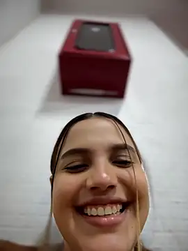 Colibri_xxx Adlı Modelin Canlı XXX Sohbeti