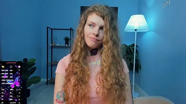 RayaNenliaのライブXXXチャット