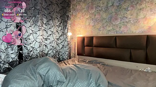 LoraDavi Adlı Modelin Canlı XXX Sohbeti