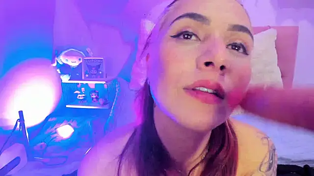 Онлайн чат XXX Kylie_Gomez