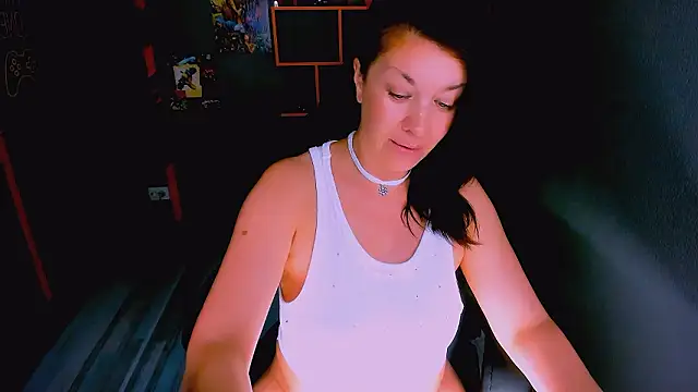 دردشة AnaMills الجنسية المباشرة