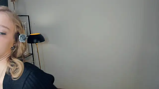 SerrenaAa 라이브 XXX 채팅