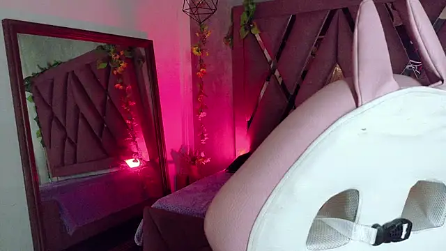 Haelycute's Live XXX Chat