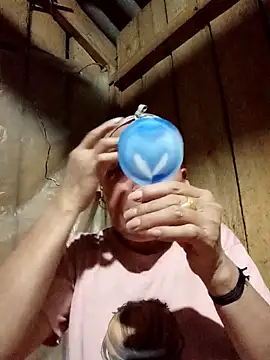 Agnes-babyのウェブカメラショー