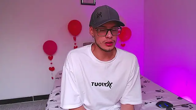 XXX chat uživo modela Vlad__night