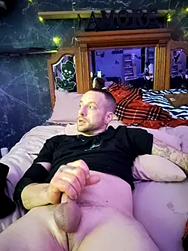 RazedbyVillans Webcam-Show