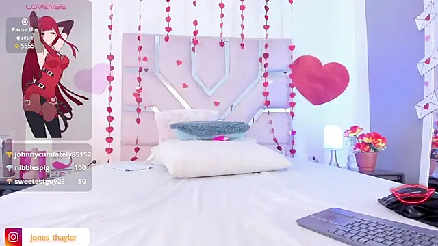 Thayler_jones Adlı Modelin Web Kamerası Şovu