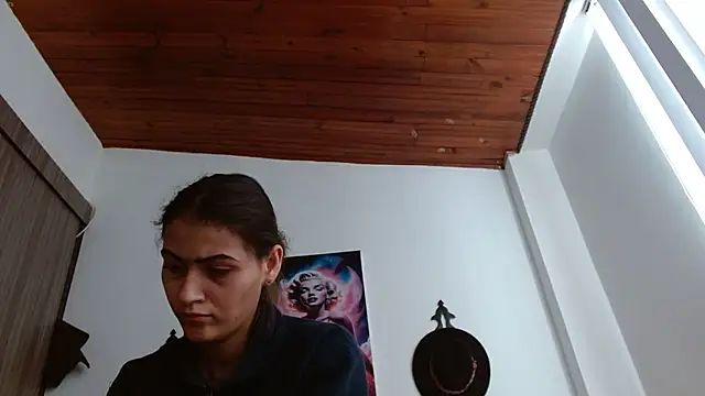 Crystal_Star_'s Live XXX Chat