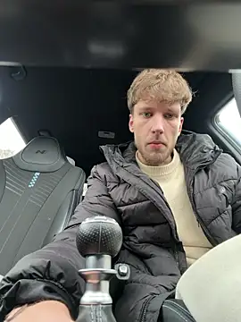 YoungSkinnyBoy20: вебкам-шоу