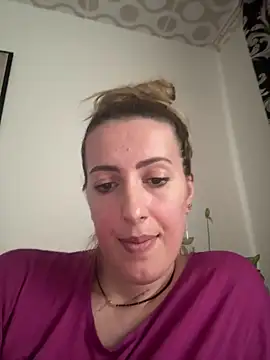 DollieRosse Chat XXX live