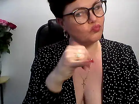 Czat XXX na żywo – EllaLove2277