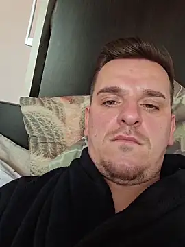 Huge_cock22cm's Webcam Show