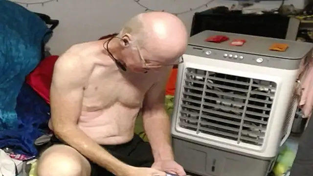 1CuteAndSexy69 élő XXX-chatje