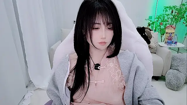 XXX chat uživo modela Evangelin-e