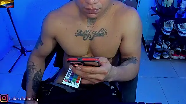 Chat XXX en directo de zeus_7777