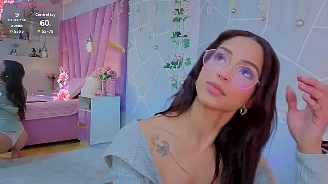 Živý XXX chat EmmyCortez