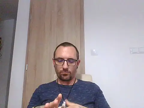 Pertunjukan Kamera Web latin_mike