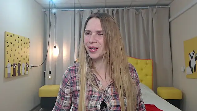 TessaDaybreak Adlı Modelin Canlı XXX Sohbeti