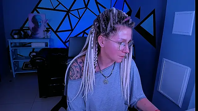 UmaSpace: απευθείας συνομιλία ΧΧΧ