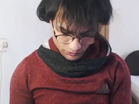 Show modela wildpussycat23 na web-kameri