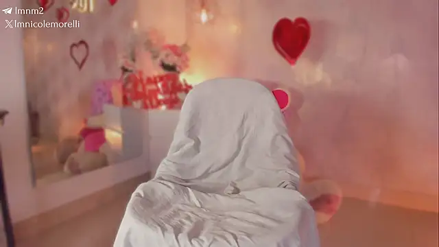 แชท XXX สดของ Nicolemorelli2