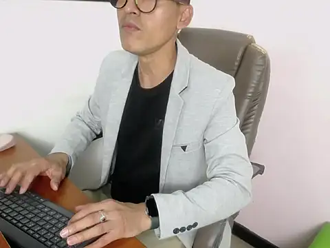 Chat XXX en directo de Oswalldo__