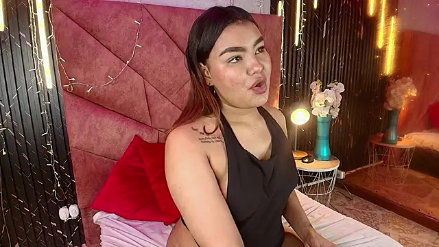 Chatroom XXX en direct de CamilaThaylor