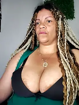 Chat XXX en directo de Eva_Luxei