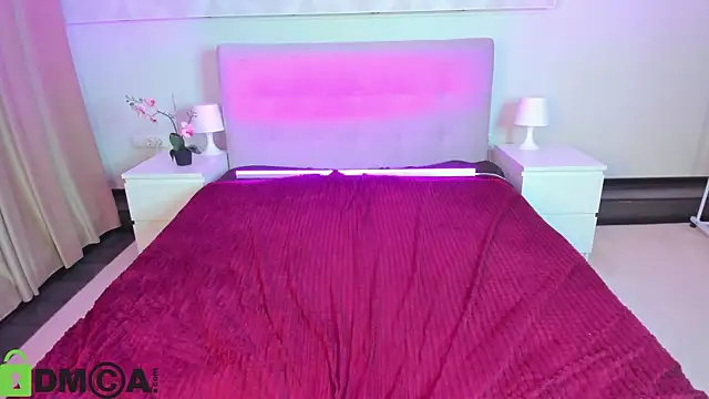 Kira__Sweet Live XXX Chat