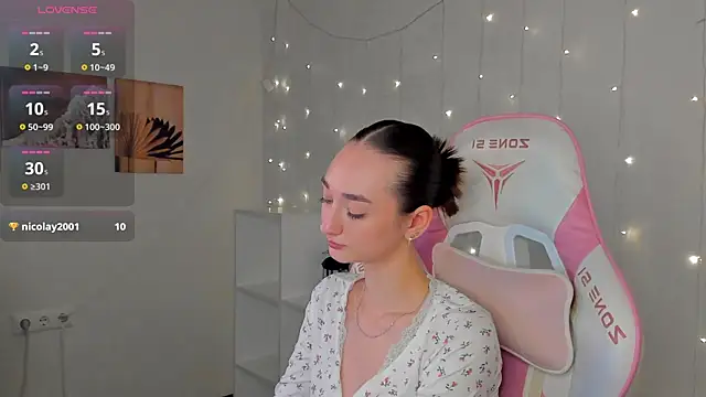 Chat +18 de Kelly_Powell ao vivo