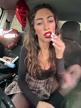 Amani_thewolf Live XXX Chat