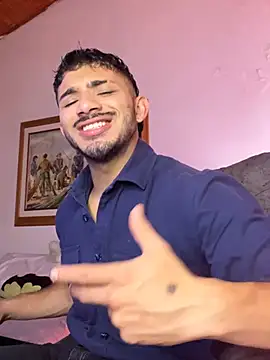 ArturoCardona_ 网络视讯表演