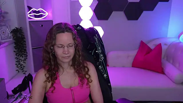 AnnikaRose Live XXX-Chat
