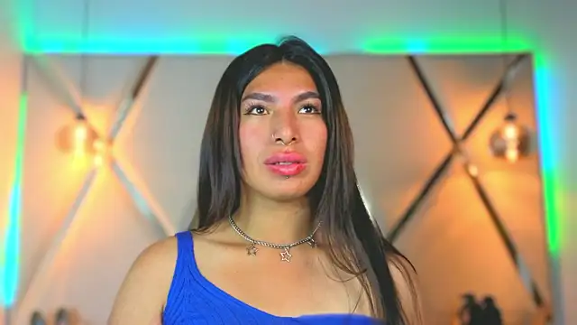 MeelFox Show in webcam