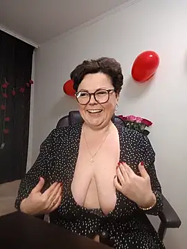 EllaLove2277 élő XXX-chatje