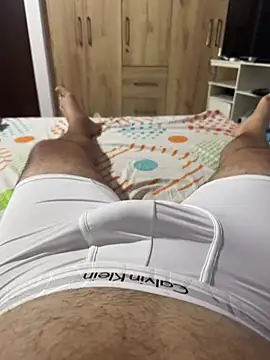 Show modela 199190 na web-kameri