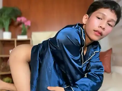 Czat XXX na żywo – TheBoyAboveYou