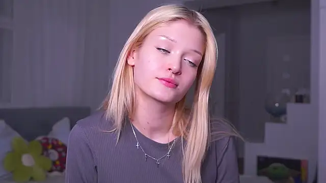 TaraBomstad Webcam Show