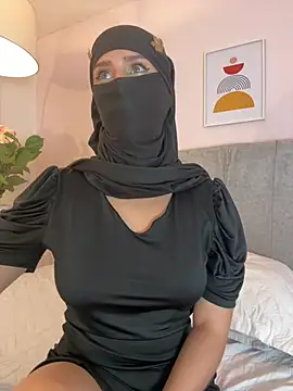 rawiya élő XXX-chatje