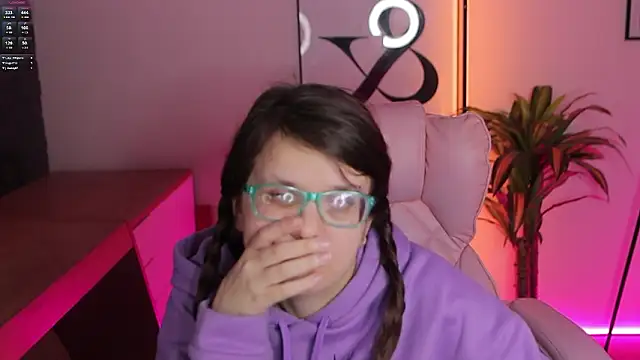 دردشة Ariell_Mini الجنسية المباشرة