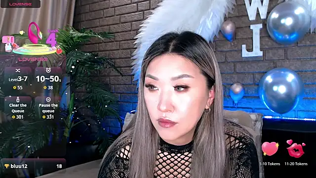 nicky_owln Live XXX chat