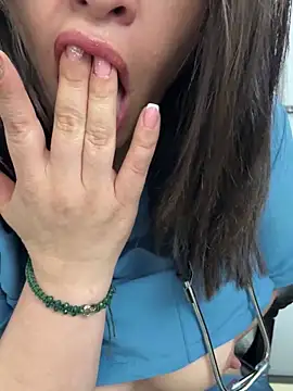 Chat +18 de NATHALIA-28_ ao vivo