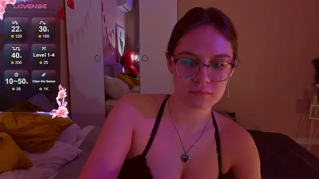 XXX chat uživo modela Mia_Luw