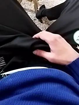 idhem___31のライブXXXチャット