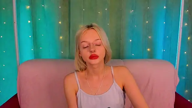 AlessaKiss: онлайн-секс-чат