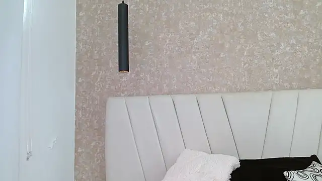 XXX chat uživo modela AliceSmity_