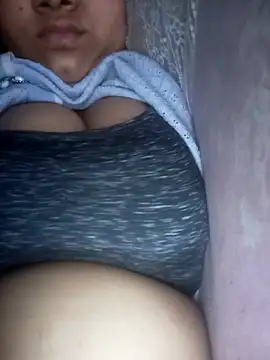 pihuu1313 Live XXX Chat